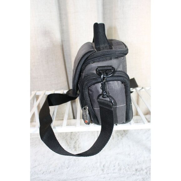 Foray Padded Shoulder Bag - Picture 5 of 9